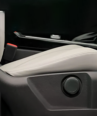 XUV700 Welcome Retract  